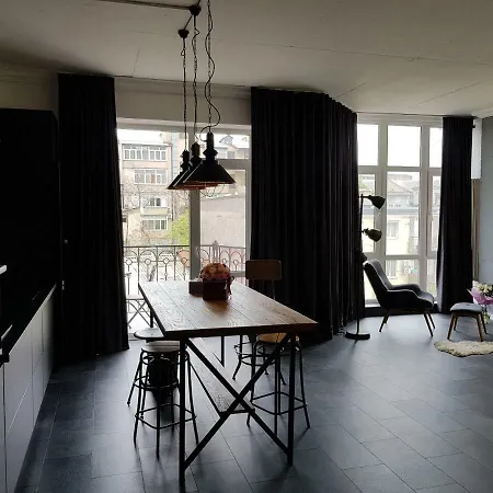 Lejlighed Светлая Квартира В Стиле Loft В Центре Города